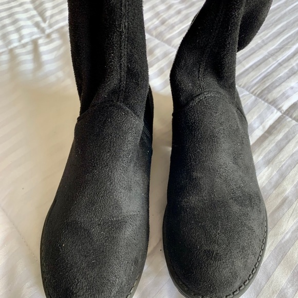 Black faux suede high boots (not lined) - Picture 3 of 4